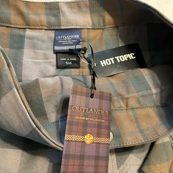 Outlander Plaid Buckle Skirt SM New With Tags Exclusive HOT TOPIC COLLECTION - Picture 2 of 11